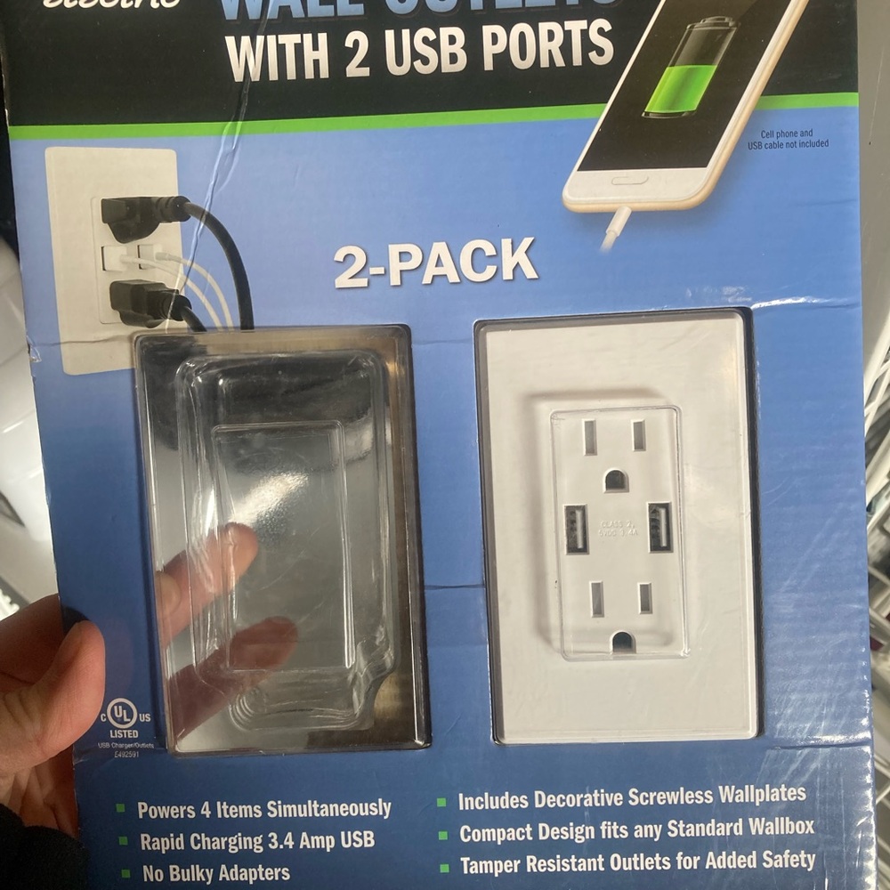 White Wall Outlet with USB Ports 2-Pack